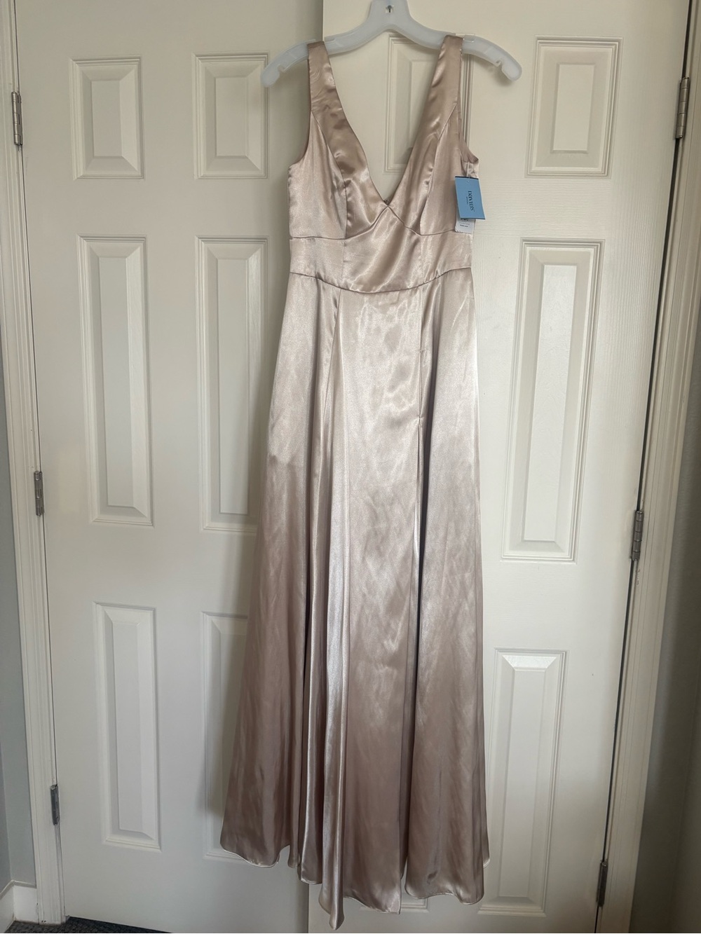 NWT Champagne Satin Formal Maxi V-Neck A-Line Dress with Slit